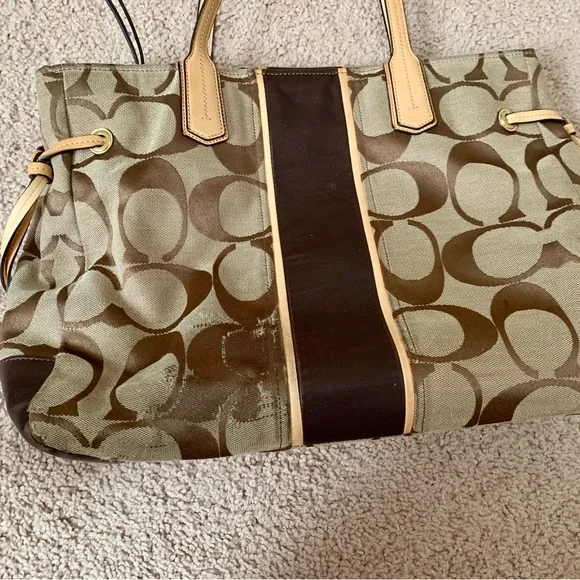 Coach Brown and Tan Signature Tote - Picture 11 of 12